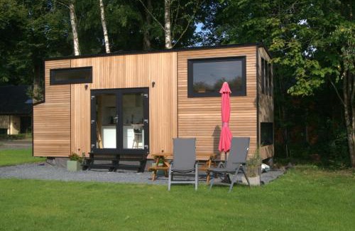 Saint-Leger House | Cozy Tiny Gaumaise - Family-Friendly Retreat in Saint-Leger