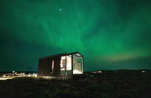 Selfoss Cabin | Pet-Friendly Getaway with Hot Tub in the Heart of Center