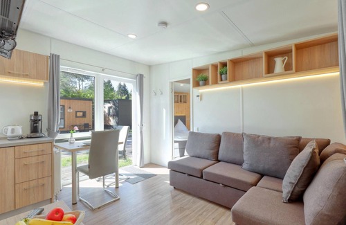 Pleinfeld House | Discover the Tiny House Experience at Waldcampingplatz