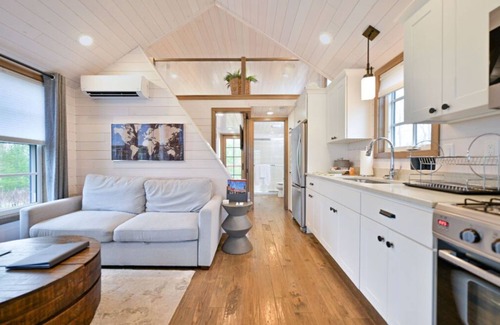 Wyoming Cabin | Tiny Home | 2-Story Windows + Gorgeous Views