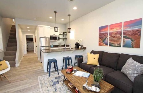 Orderville Apartment | Escape to Tiny Home #5: Guest Rated 9.8 with Kitchen & Breakfast