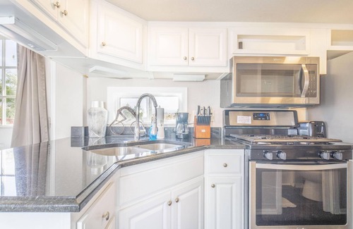 Moab South Valley House | Explore Tiny Home #6: Family-Friendly Retreat with Breakfast