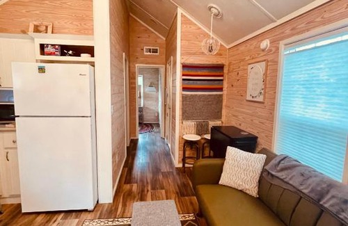 Upward House | Cozy Tiny Home with Pool - Your Perfect Escape Awaits
