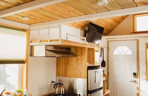 Meeker House | Cozy Tiny Home Retreat in Durango, Colorado for 2