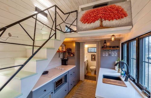 Town of Schodack Apartment | Cozy Lakefront Escape: Pet Friendly, Near NYC & BOS