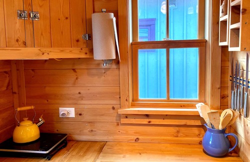 Point Roberts Cabin | Cozy Tiny Home Steps from South Beach with Ocean View