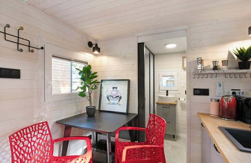 Caputh House | Tiny Home 'Tiny House No. 4' with Private Terrace, Wi-Fi and Air Conditioning