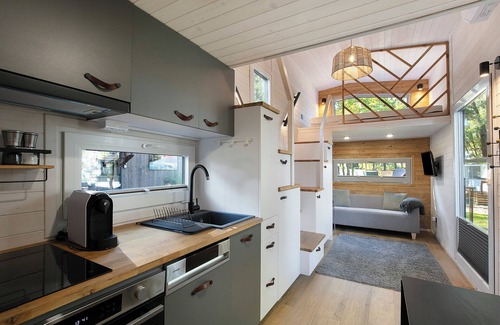 Caputh House | Tiny Home 'Tiny House No. 5' with Private Terrace, Wi-Fi and Air Conditioning