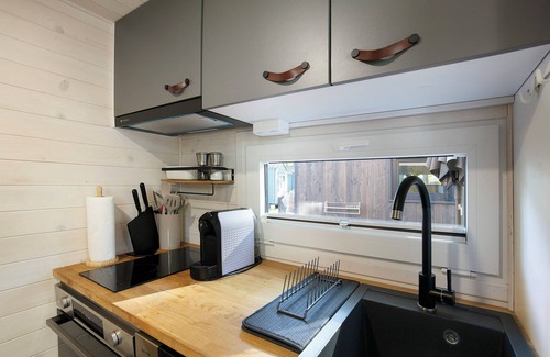 Caputh House | Tiny Home 'Tiny House No. 5' with Private Terrace, Wi-Fi and Air Conditioning