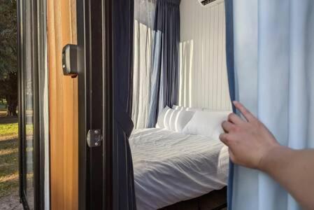 Dadswells Bridge House | Discover Tiny House 10 at Grampians Edge - Family Friendly Stay