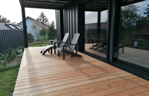 Seibranz Apartment | Tiny House 2 in Allgäu: Great Garden & Oceanfront Views