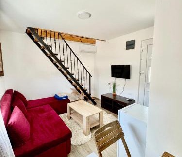 Golubovci Apartment | Pet-Friendly Apartman2: Guest Rated 10/10 for Families