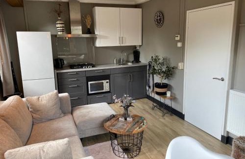 Matsloot Bed & Breakfast | Tiny House 76 Leekstermeer