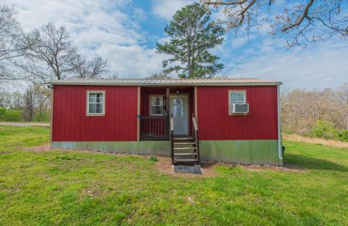 Saint Joe House | Pet-Friendly Tiny House at Buffalo River Lodge - 10/10 Rated