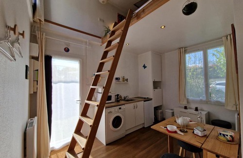 Saint-Marc-sur-Mer House | Charming Tiny House with Garden and Oceanfront Views