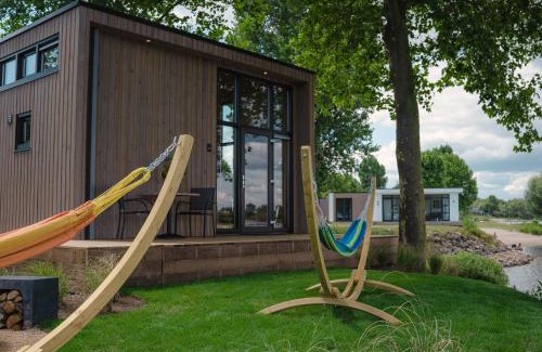 Maurik House | Discover Holiday Homes in Maurik, GH with Family-Friendly Amenities
