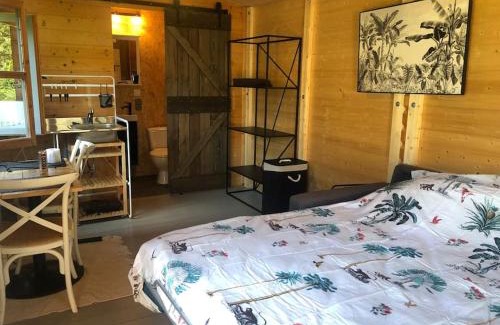 Courcelles Ski Chalet | Cozy Tiny House Near Brussels South Charleroi Airport