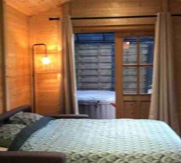 Courcelles Ski Chalet | Cozy Tiny House Near Brussels South Charleroi Airport