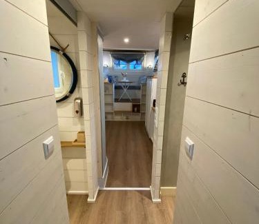 Hamm Apartment | Pet-Friendly Tiny House Ems at PIER9 - Guest Rated 9/10