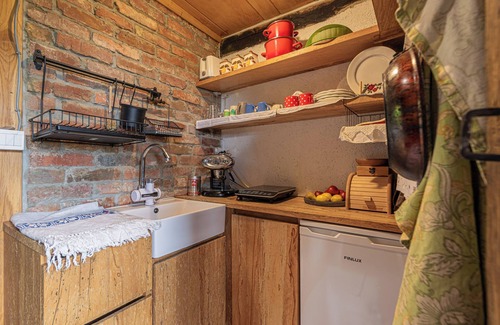 Crnomelj Ski Chalet | Cozy Tiny House for Two in Dragatuš, Slovenia