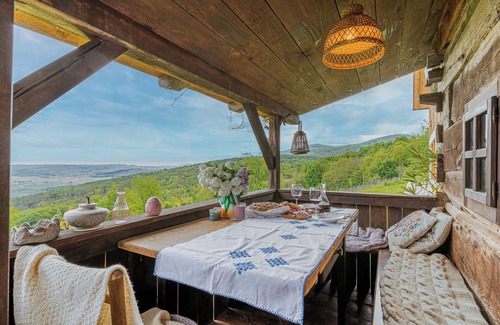 Crnomelj Ski Chalet | Cozy Tiny House for Two in Dragatuš, Slovenia