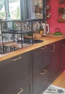 Saint-Brieuc-de-Mauron Other | Charming Tiny House Retreat: Guest Rated 9/10 & Family-Friendly