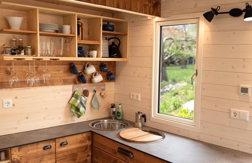 Bad Urach Apartment | Exceptional Tiny House FriedLinde with Ocean View & Breakfast