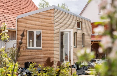 Bad Urach Apartment | Exceptional Tiny House FriedLinde with Ocean View & Breakfast