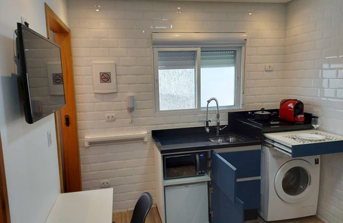 Vila Nair Condo | Cozy Tiny House Host with Breakfast & Family-Friendly Perks