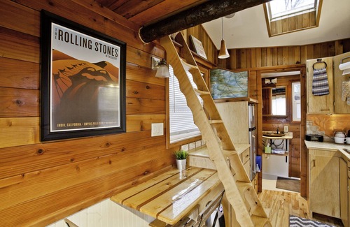 King Cottage | Cozy Tiny House in Alberta Arts District - Family Friendly!