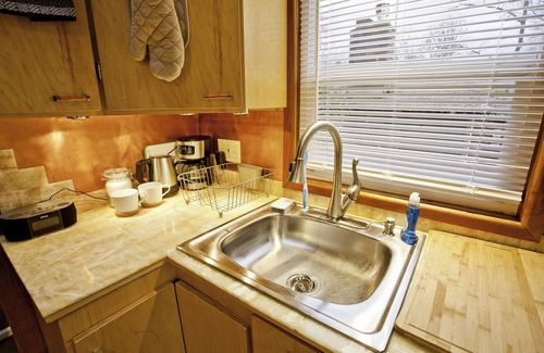 King Cottage | Cozy Tiny House in Alberta Arts District - Family Friendly!
