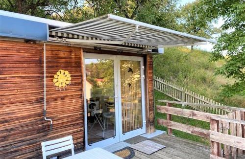 Iba Apartment | Cozy Tiny House with Climate Control in Serene Location