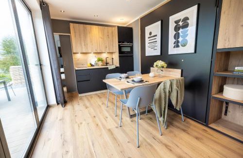 Wipfeld Apartment | Cozy Tiny House with Sauna Near the Scenic Main River