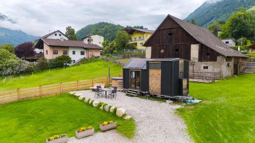 Unterkolbnitz Apartment | Cozy Tiny House Near Millstättersee with Pool & Hot Tub