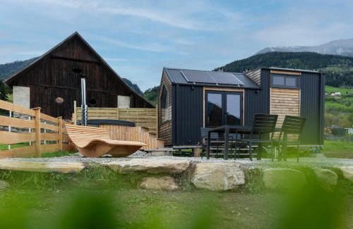 Unterkolbnitz Apartment | Cozy Tiny House Near Millstättersee with Pool & Hot Tub