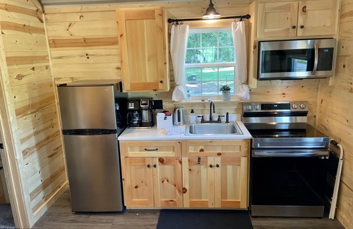 Grandview Cabin | Beautiful Tiny House on the Farm with Ocean Views