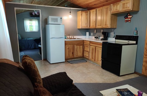 Bruno Cabin | Idyllic Tiny House on the Farm with Lake Views