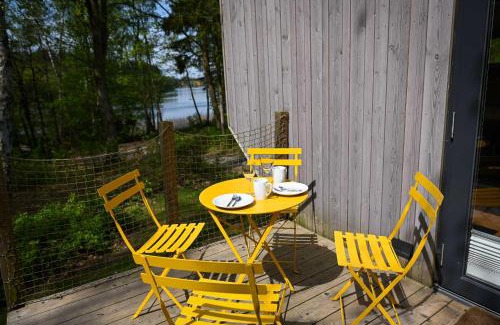 Salem House | Cozy Tiny House Pioneer 2 - Family-Friendly Retreat