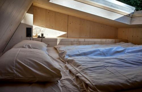 Salem House | Cozy Tiny House Pioneer 2 - Family-Friendly Retreat