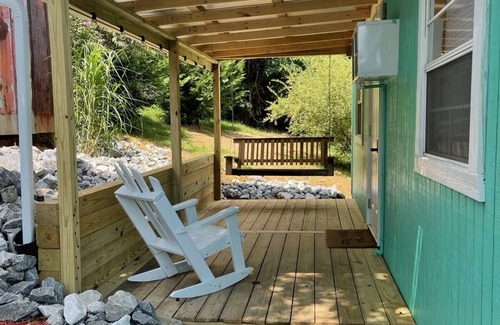 Burkesville House | Charming Tiny House with Deck, Swing & Pool Access