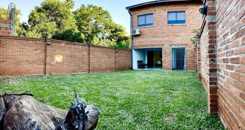 Luque Apartment | Cozy Tiny Houses in Asunción Near Rakiura Airport