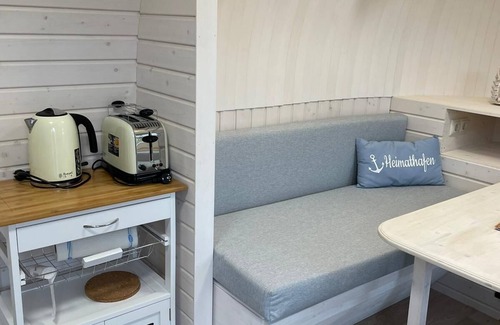 Belau Apartment | Cozy Igloo Johansson with Ocean View on Lake Belau
