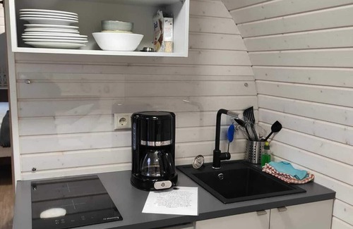 Belau Apartment | Cozy Igloo Johansson with Ocean View on Lake Belau