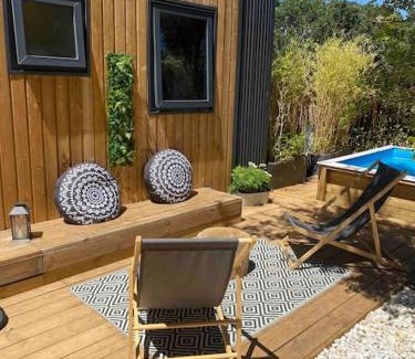 Plan-d'Aups-Sainte-Baume Ski Chalet | Pet Friendly Tiny LiLouMaCa in Cœur Ste Baume - 9/10 Rating