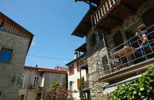 Losone Apartment | Pet-Friendly Getaway at Appartamentino Locarnese