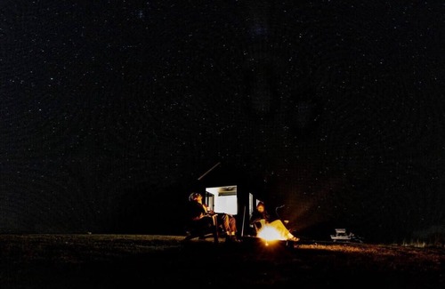 Duramana Cabin | Pet-Friendly Tiny Ruby Hotel with Family Amenities Await