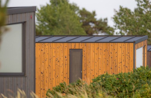 Kegnæshøj Cabin | Idyllic Oceanfront Escape at Tiny Seaside Kegnæs #05