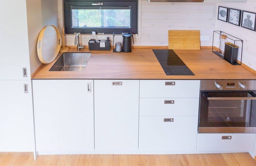 Kegnæshøj Cabin | Charming Oceanfront Retreat at Tiny Seaside Kegnæs #06