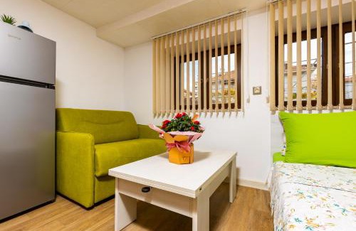 Plovdiv Center Apartment | Tiny Secret Place next to MU with Private Parking