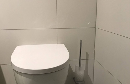 Radeberger Vorstadt Apartment | Cozy Tiny Spring Apartment with Kitchen and Breakfast Included